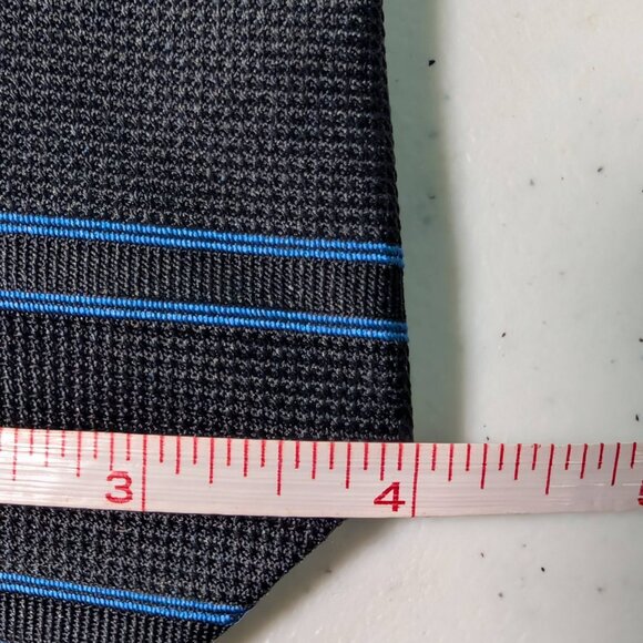 Tommy Hilfiger Blue Striped 100% Silk Made In USA Necktie - Picture 6 of 9